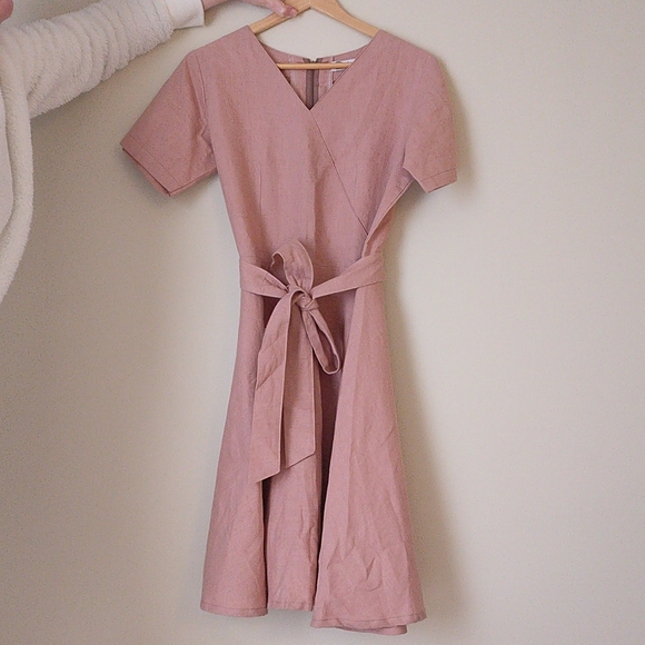 Pink linen blend dress 🌸 - Picture 2 of 12